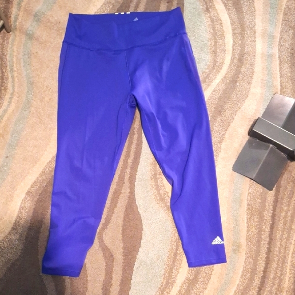 Womens XL Adidas Primeblue Purple Capri Leggings NWOT - Picture 3 of 6